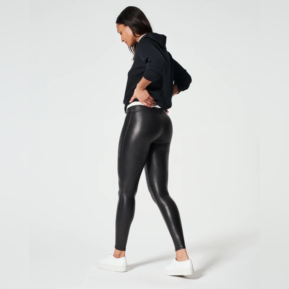 Spanx Faux Leather Leggings sz Large black style 2437 shaping compression NWT